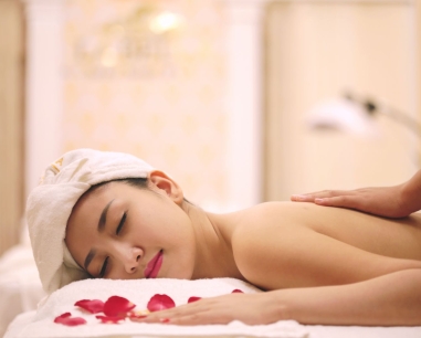 Tắm Dưỡng Toàn Thân